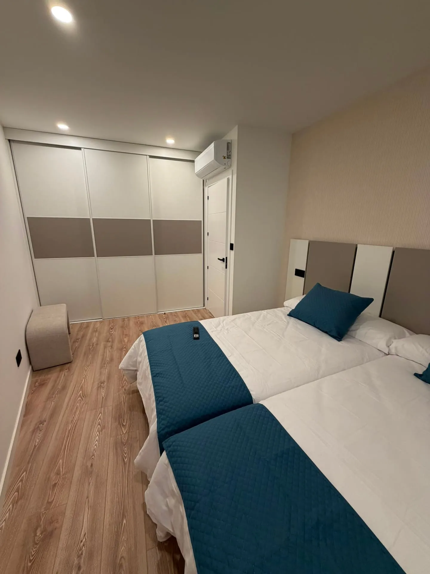 Habitación con dos camas individuales